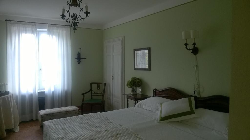 B&B Villa Adelaide Como Buitenkant foto